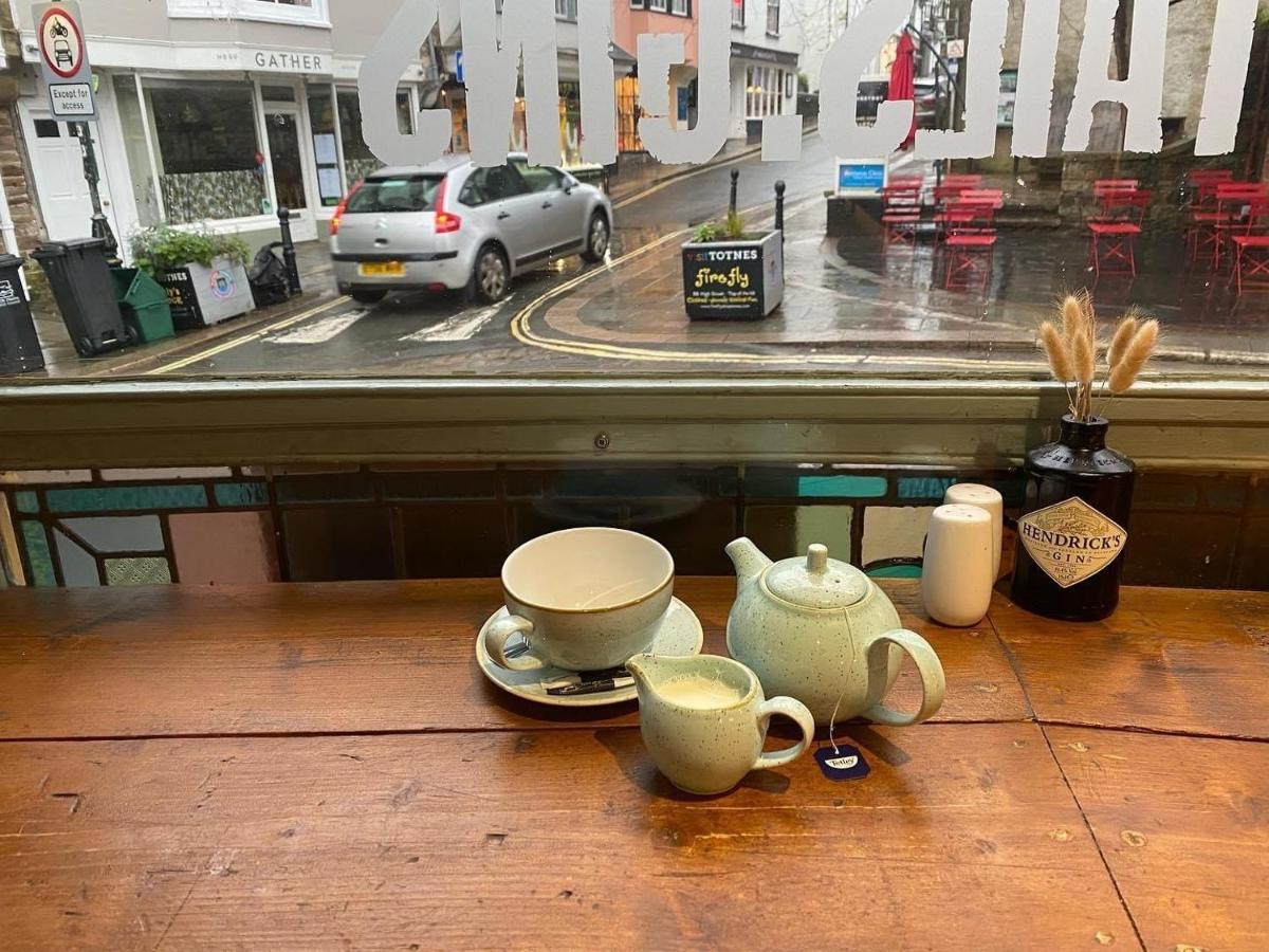 King William IV Hotel Totnes Bagian luar foto